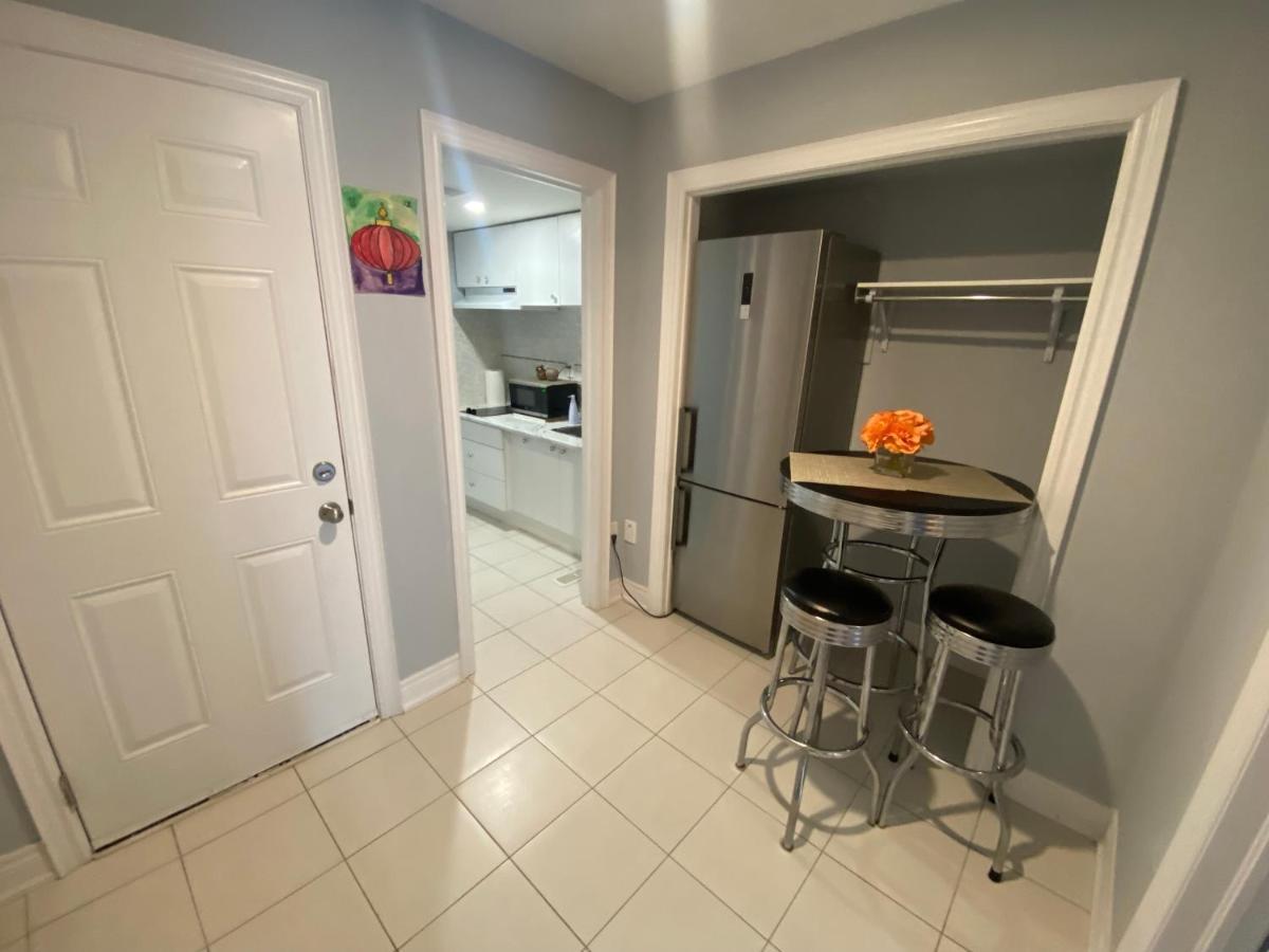 2 Bedroom With 2 Ensuites Unit In Richmond Hill Exterior photo